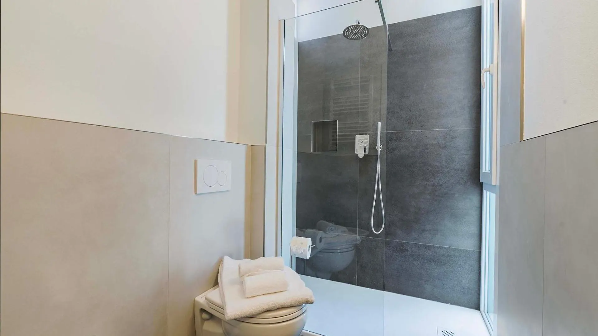 Tintoretto Apartments - Happy Rentals Lido di Camaiore