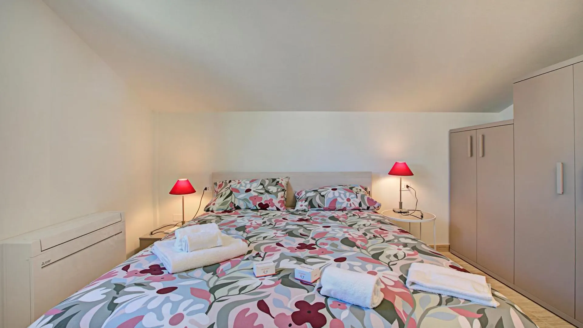 Tintoretto Apartments - Happy Rentals Lido di Camaiore Italy