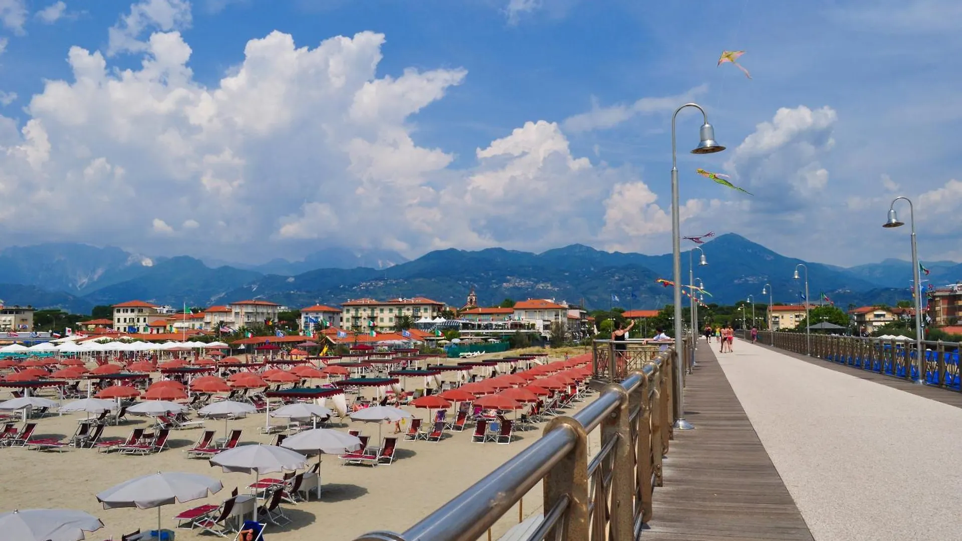 Tintoretto Apartments - Happy Rentals Lido di Camaiore 0*,